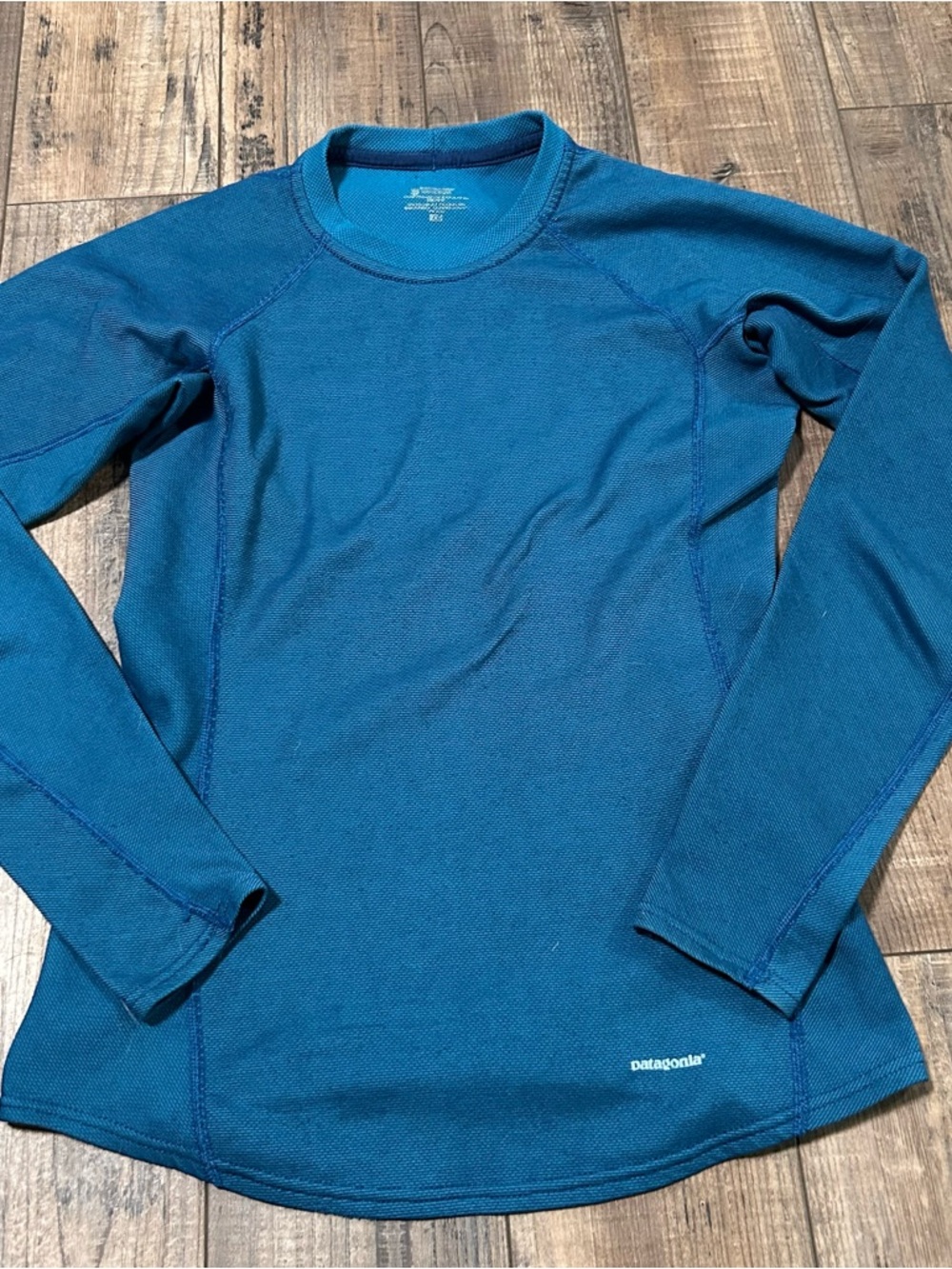 Patagonia Women's Teal Aqua Blue Capilene Fitted Long Sleeve Top Size XS